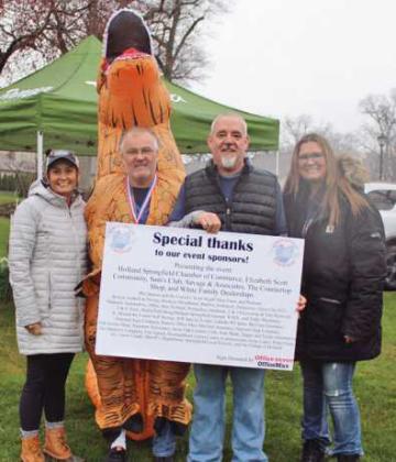 Dinosaurs ‘hustle’ for a cause at Stone Oak